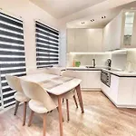 53° Bs Skanderbeg Center Comfort Apartment *