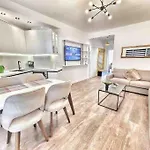 Apartment 53° Bs Skanderbeg Center Comfort