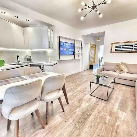 Apartmán 53° Bs Skanderbeg Center Comfort