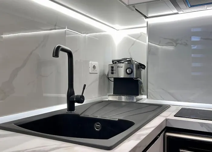 53° Bs Skanderbeg Center Comfort *