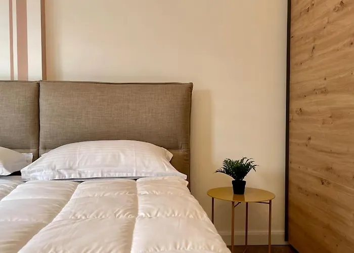 53° Bs Skanderbeg Center Comfort * تيرانا