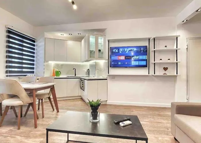 53° Bs Skanderbeg Center Comfort شقة